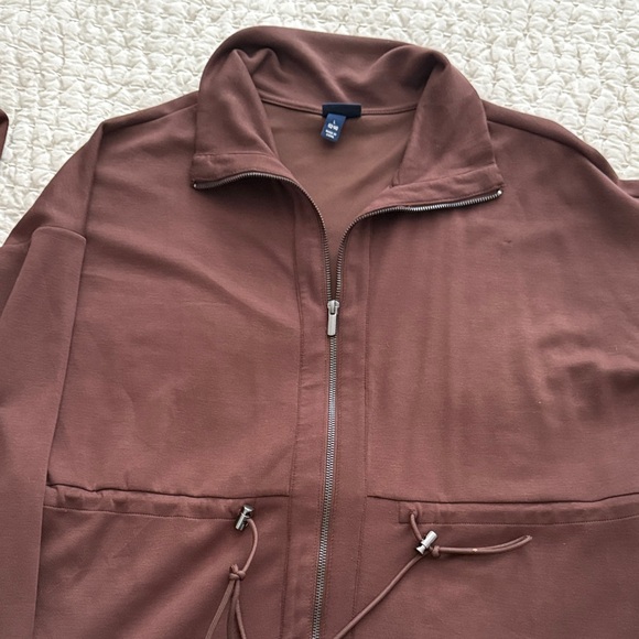 Two Piece Set - Picture 5 of 5